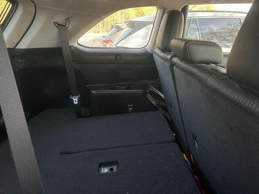 Blizzard Pearl 2018 Toyota Highlander LE Plus