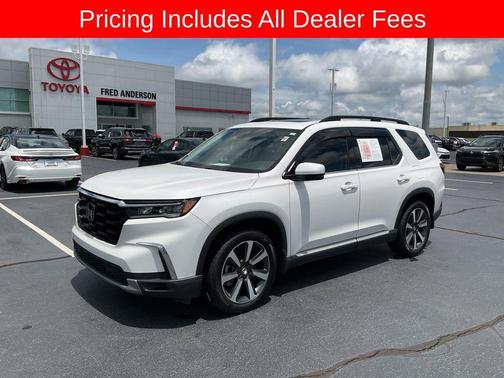 Platinum White Pearl 2023 Honda Pilot Touring 8-Passenger
