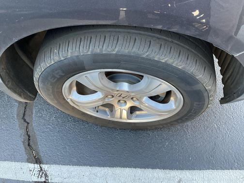 Modern Steel Metallic 2014 Honda Pilot EX