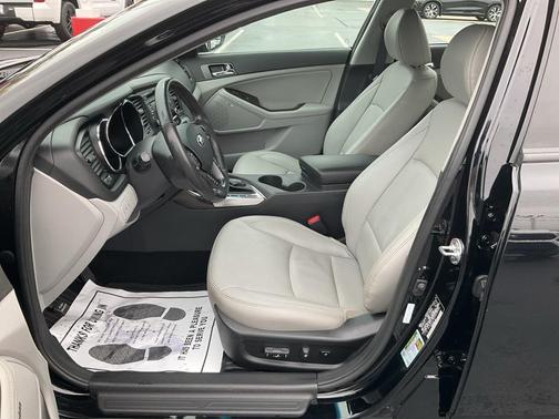 Ebony Black 2013 Kia Optima EX