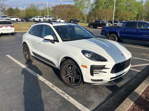 2021 Porsche Macan Macan