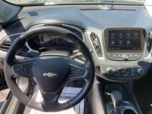 Mosaic Black Metallic 2021 Chevrolet Malibu RS