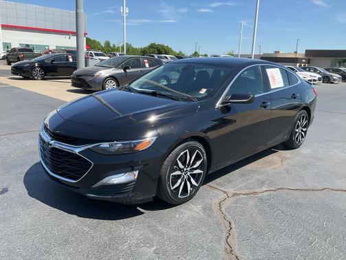 Mosaic Black Metallic 2021 Chevrolet Malibu RS