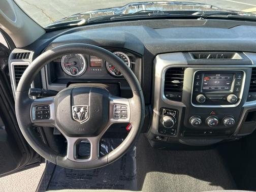 2024 RAM 1500 Classic SLT