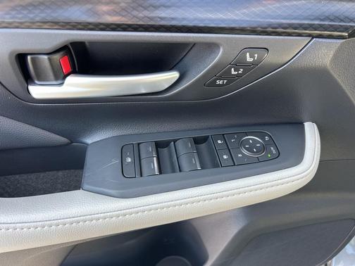 2026 Toyota Grand Highlander Hybrid Platinum MAX