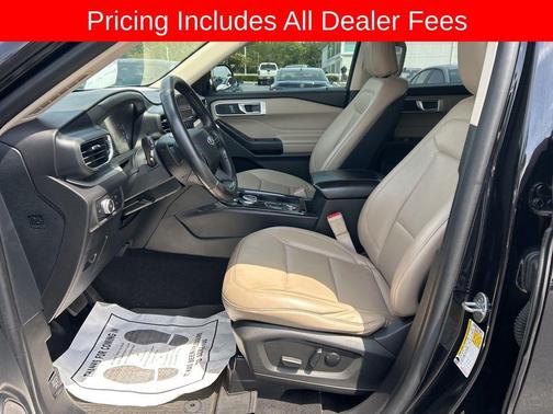 AGATE BLACK METALLIC 2020 Ford Explorer XLT