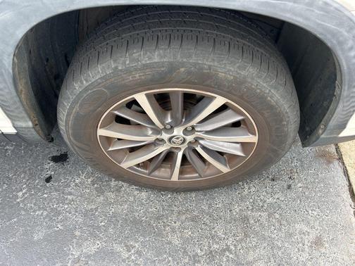Blizzard Pearl 2019 Toyota Highlander XLE