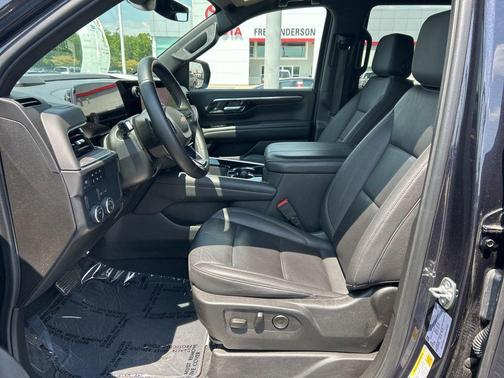 Dark Ash Metallic 2025 Chevrolet Tahoe LT