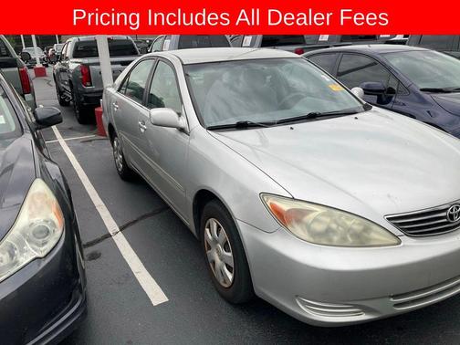 Lunar Mist Metallic 2004 Toyota Camry LE
