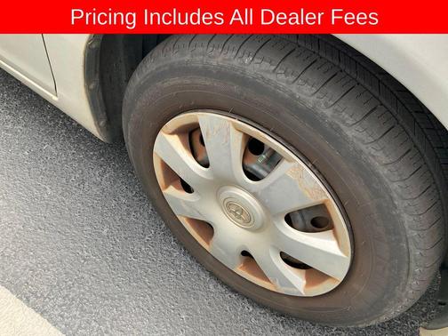 Lunar Mist Metallic 2004 Toyota Camry LE