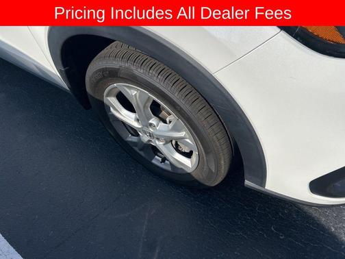 Platinum White Pearl 2025 Honda HR-V LX