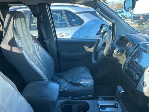 2010 Nissan Frontier SE