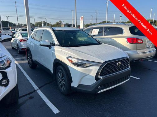 Wind Chill Pearl 2023 Toyota Corolla Cross XLE