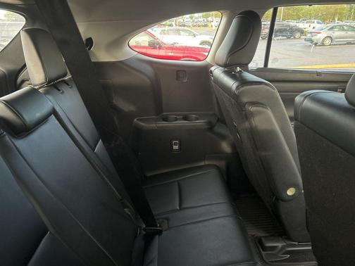 Magnetic Gray Metallic 2023 Toyota Highlander XLE