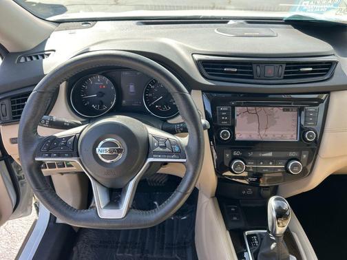 2020 Nissan Rogue SL