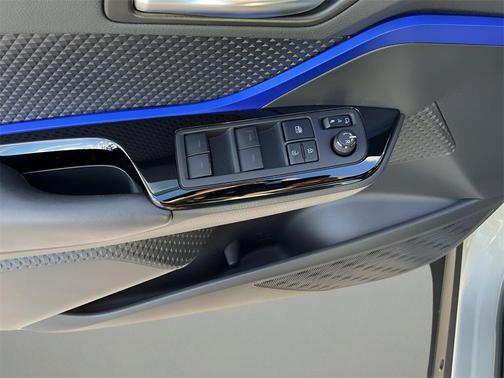 2021 Toyota C-HR XLE