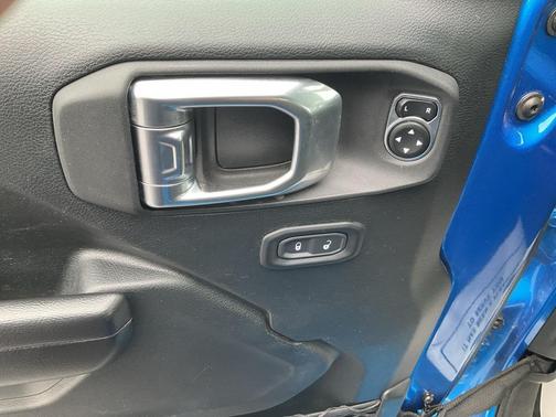 2021 Jeep Gladiator Sport S