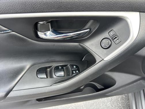 2017 Nissan Altima 2.5 SR