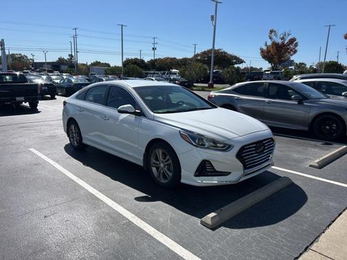 2018 Hyundai SONATA SEL