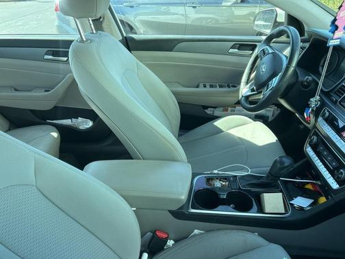 2018 Hyundai SONATA SEL