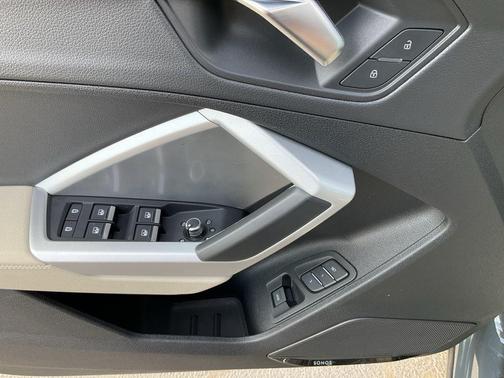 2024 Audi Q3 Premium Plus 40 TFSI quattro Tiptronic