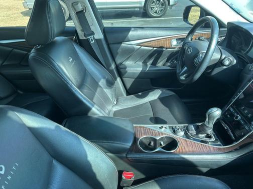 2014 INFINITI Q50 Premium