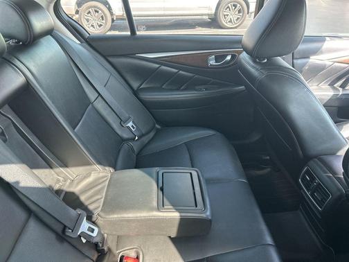 2014 INFINITI Q50 Premium