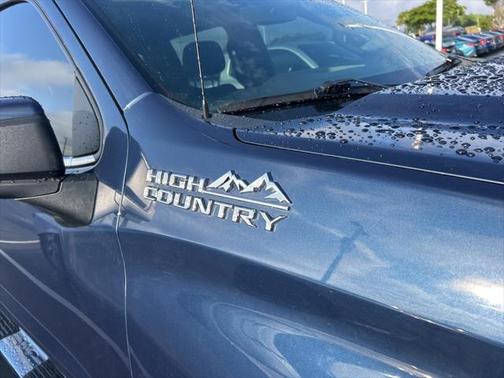 2022 Chevrolet Silverado 1500 High Country
