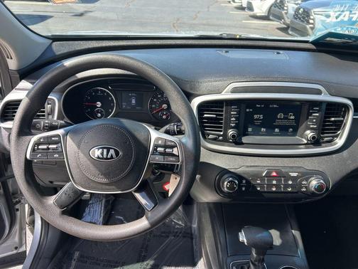2019 Kia Sorento L