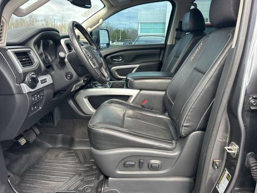 2018 Nissan Titan PRO-4X