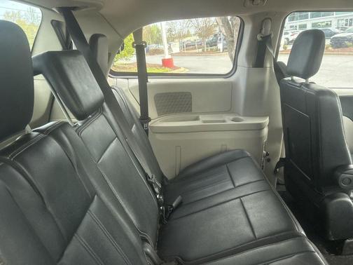 2013 Chrysler Town & Country Touring