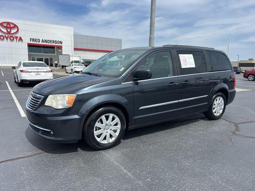 2013 Chrysler Town & Country Touring