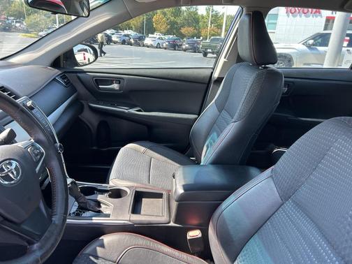 2015 Toyota Camry SE