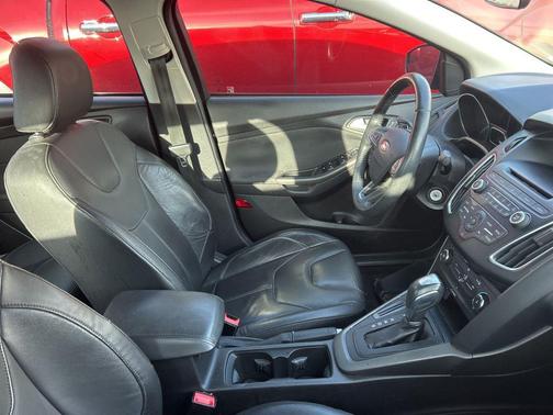 TUXEDO BLACK 2015 Ford Focus SE