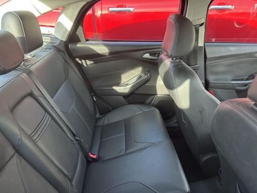 TUXEDO BLACK 2015 Ford Focus SE