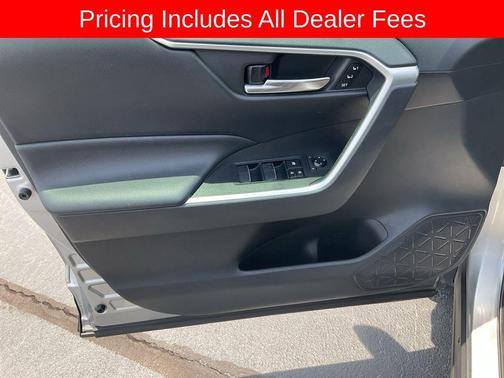 Silver Sky Metallic 2019 Toyota RAV4 XLE Premium
