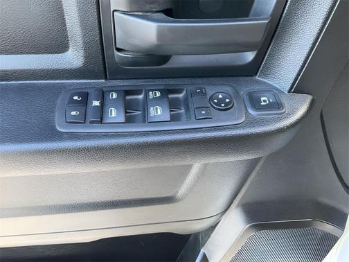 2024 RAM 3500 Tradesman Crew Cab 4x4 8' Box