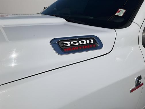 2024 RAM 3500 Tradesman Crew Cab 4x4 8' Box