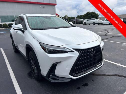 Eminent White Pearl 2022 Lexus NX 250 Base