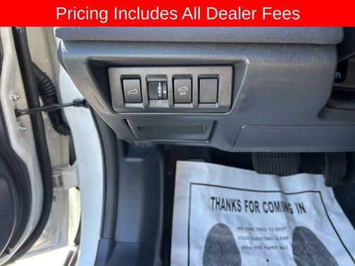Crystal White Pearl 2025 Subaru Outback Premium