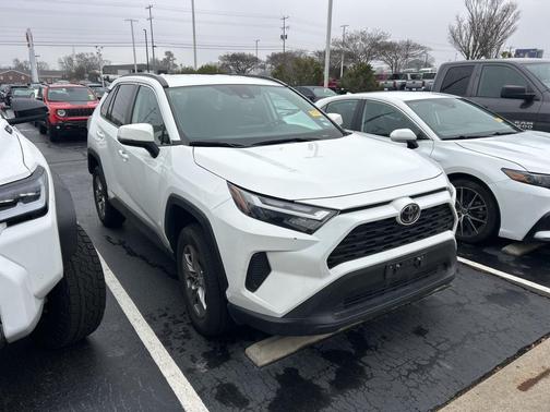 2024 Toyota RAV4 XLE