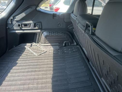 Crystal White Pearl 2022 Subaru Outback Wilderness