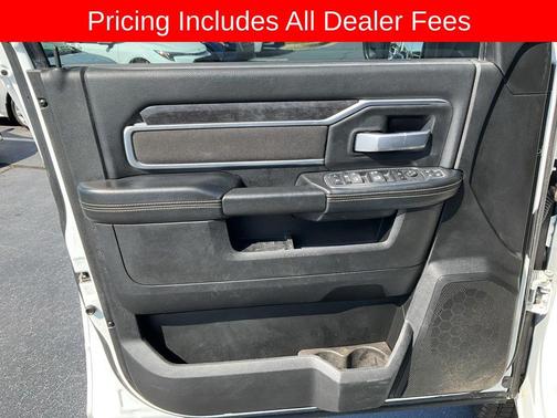 Bright White Clearcoat 2024 RAM 3500 Big Horn Crew Cab 4x4 8' Box