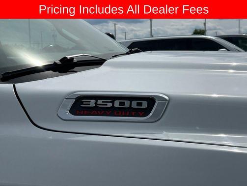 Bright White Clearcoat 2024 RAM 3500 Big Horn Crew Cab 4x4 8' Box