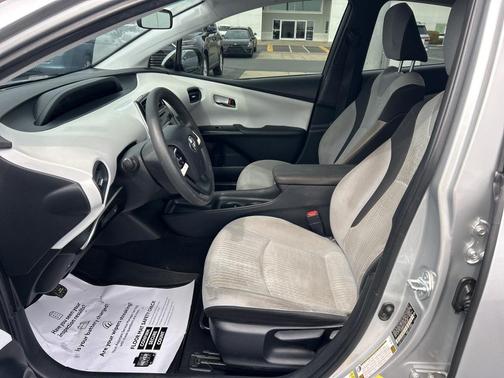 2016 Toyota Prius Two Eco