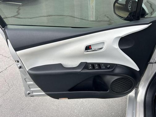 2016 Toyota Prius Two Eco