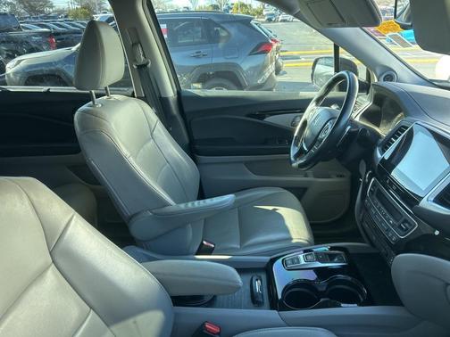 2018 Honda Pilot Touring