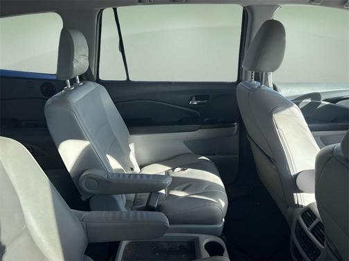 2019 Honda Pilot Touring 8-Passenger