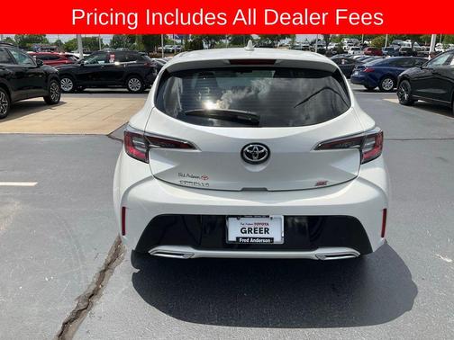 Blizzard Pearl 2020 Toyota Corolla SE