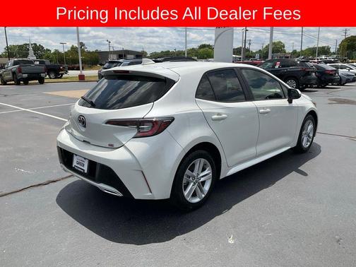 Blizzard Pearl 2020 Toyota Corolla SE